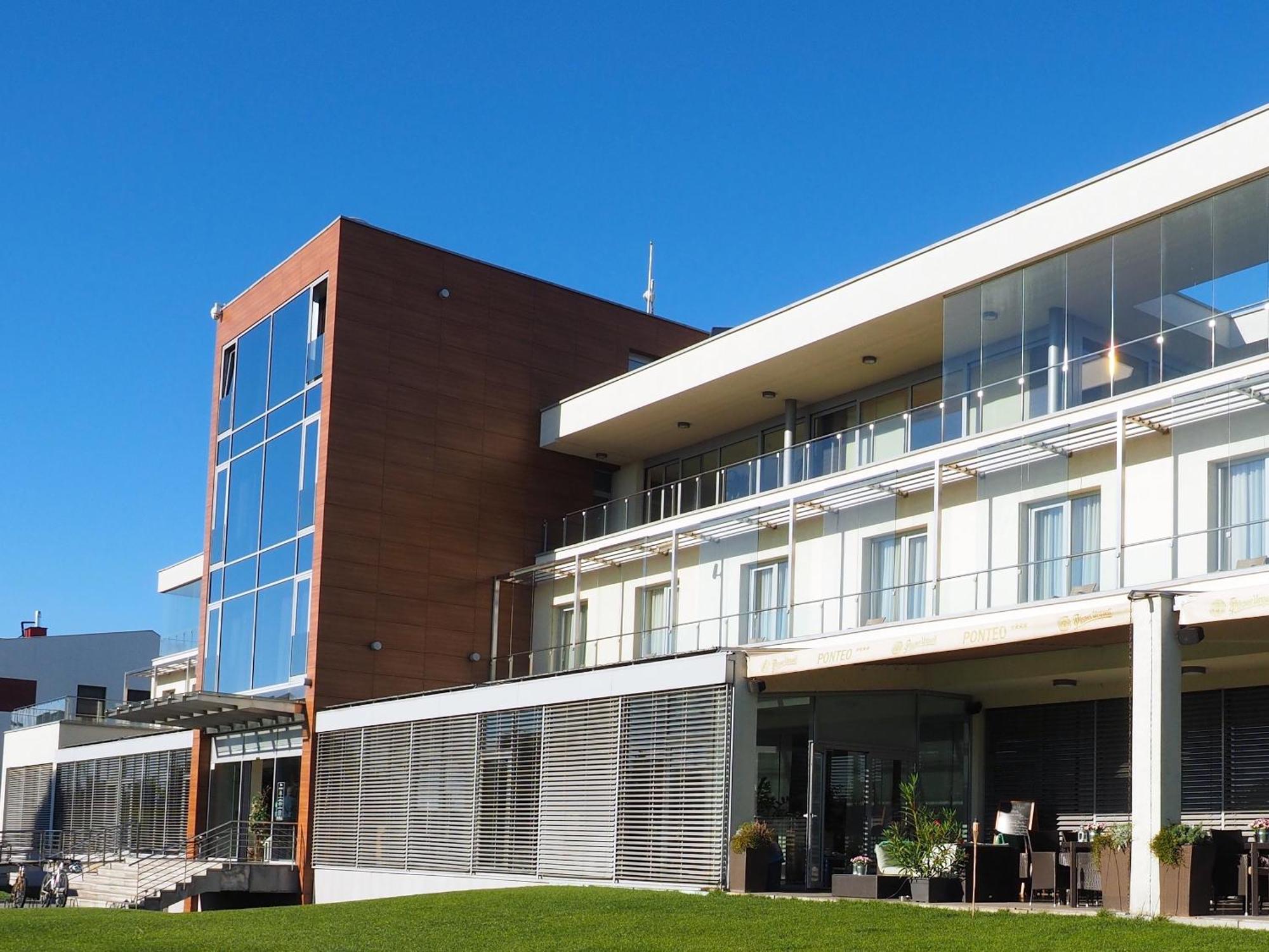 Hotel Ponteo - Activity Park Братислава Экстерьер фото